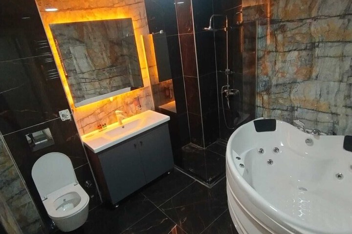 Room 13 of 13