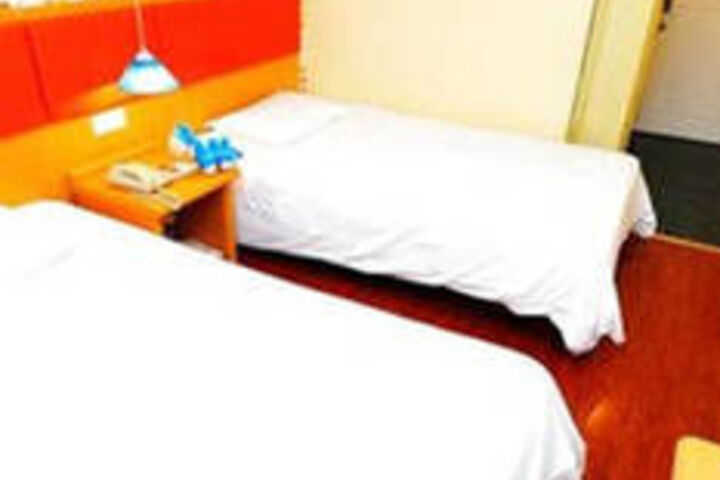 Room 17 of 20