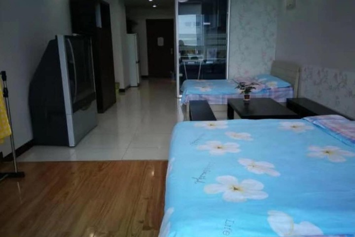 Room 5 of 15