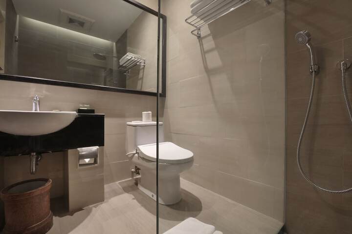 Room 21 of 59