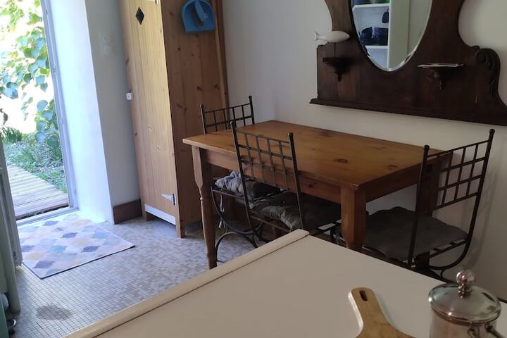 Room 21 of 47