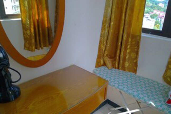 Room 26 of 33