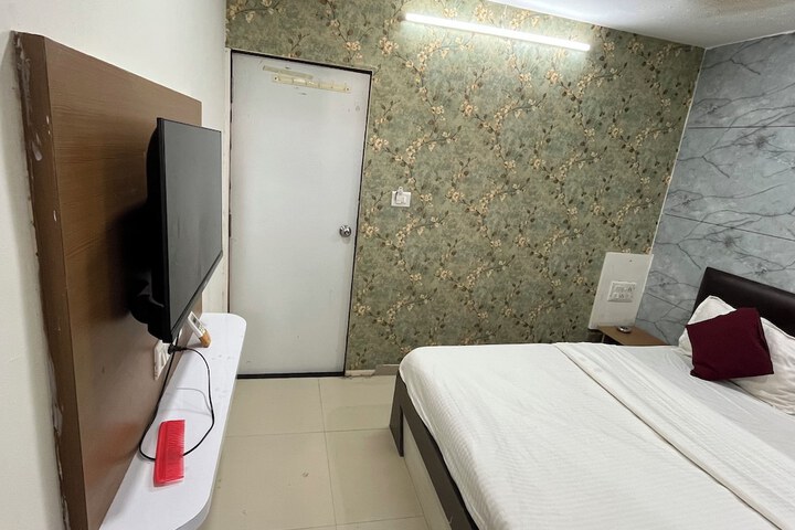 Room 21 of 26