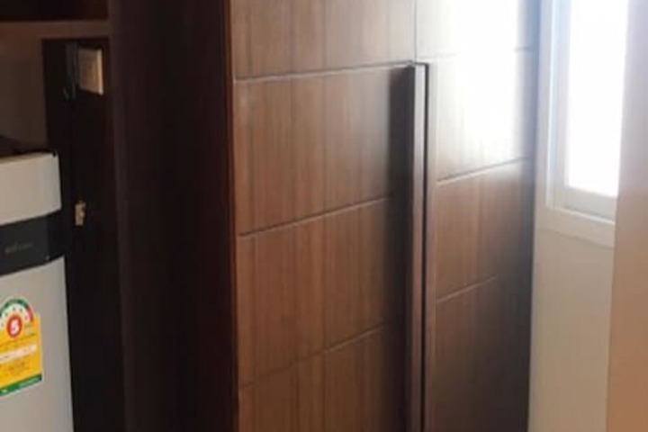 Room 12 of 29