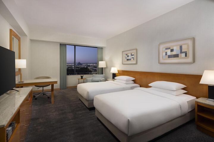 Room 42 of 87