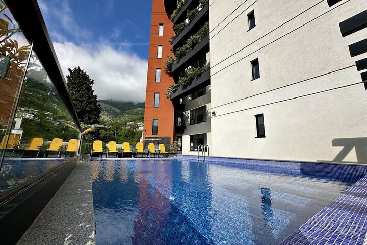 Pool 59 of 83
