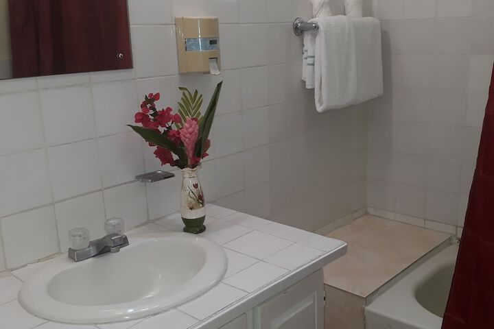 Room 34 of 49