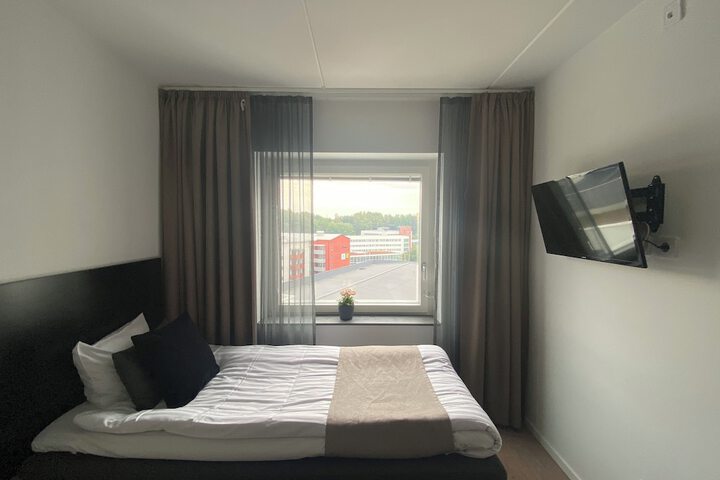 Room 20 of 38
