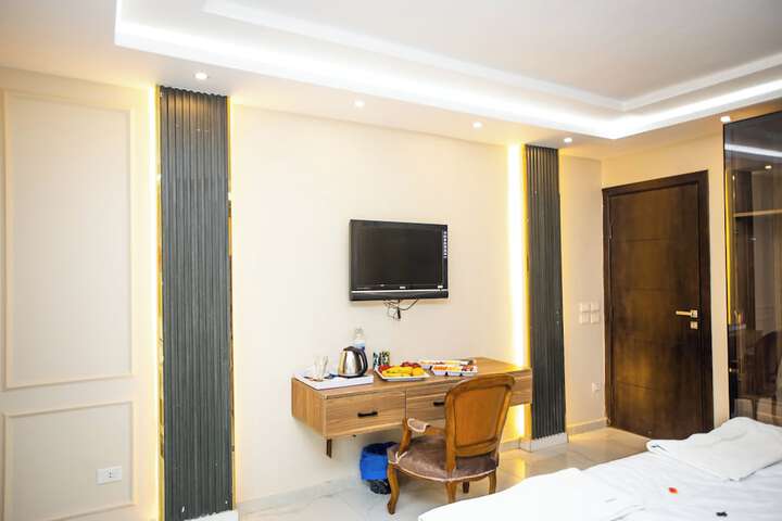 Room 88 of 177