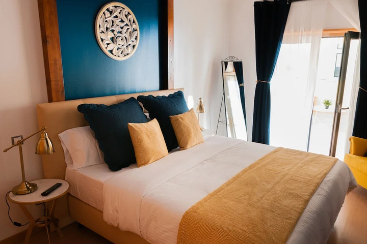 Room 2 of 19