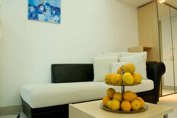 Room 3 of 16