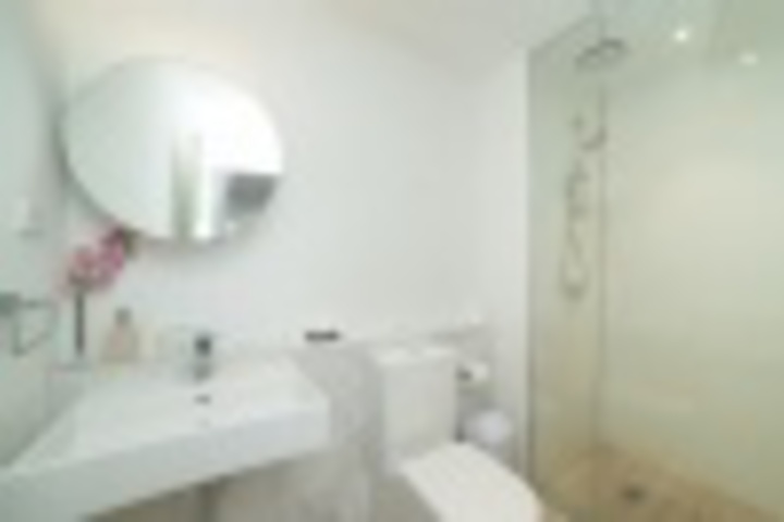 Room 40 of 180
