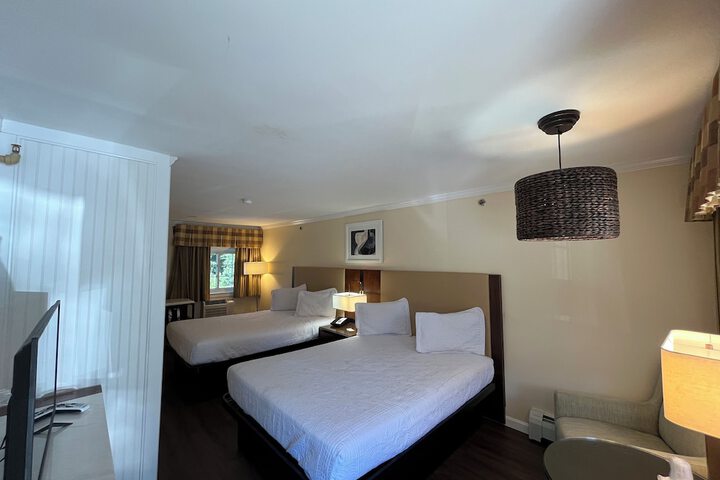 2 Double Beds (15 of 15)