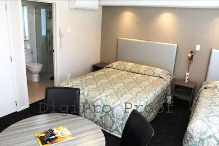 Room 8 of 23