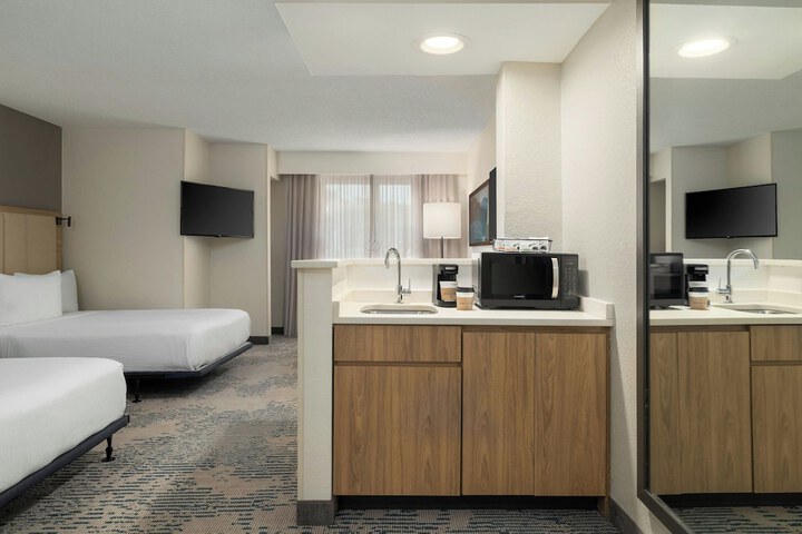 Room 16 of 45