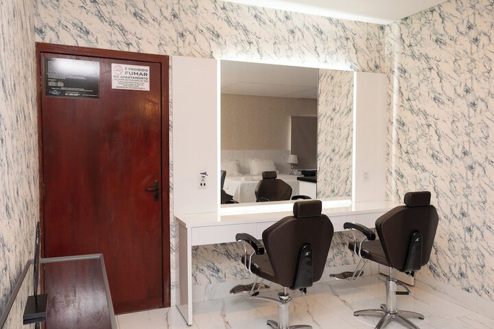 Room 4 of 35