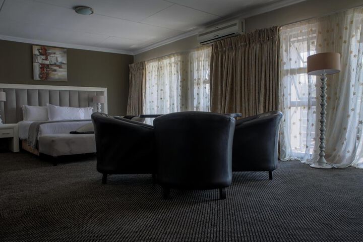 Room 17 of 48