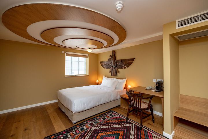 Room 92 of 171