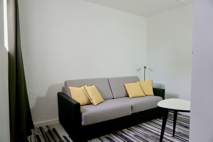 Room 17 of 92
