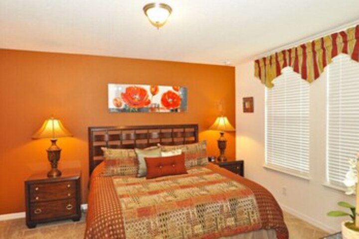 Room 21 of 27