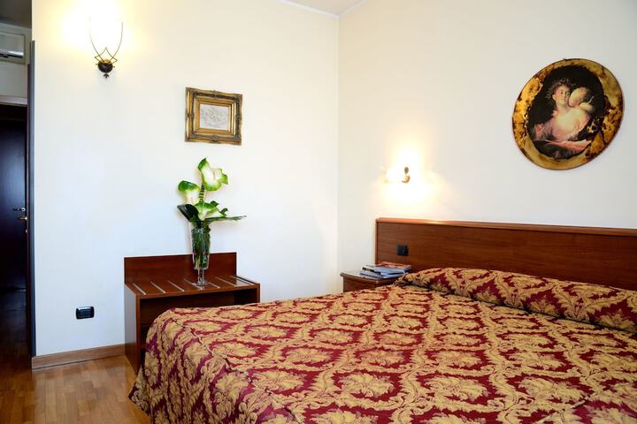 Room 8 of 56