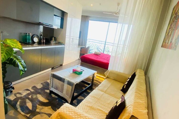 Room 14 of 26