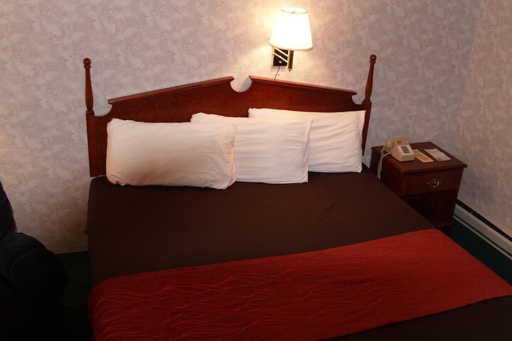 Room 3 of 15