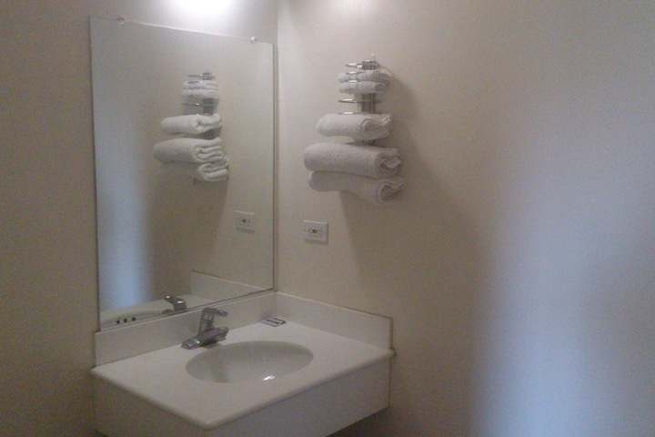 Room 8 of 17