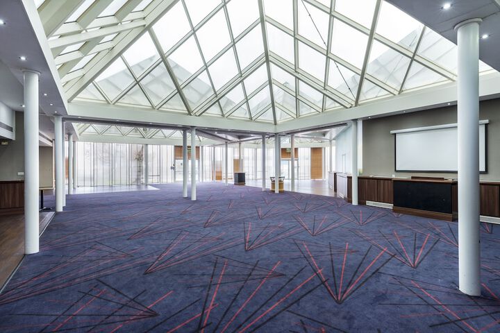 Ballroom/Hall 33 of 47