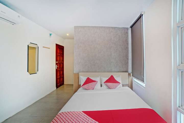 Room 17 of 31
