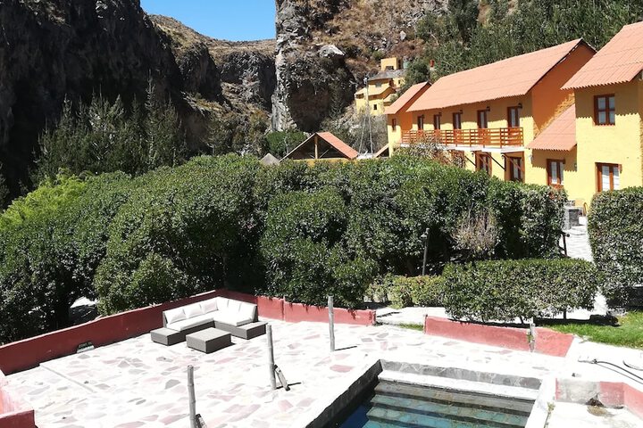 Pool 14 of 44