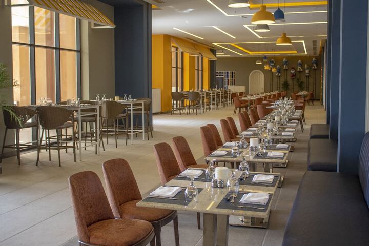 Dining 117 of 208