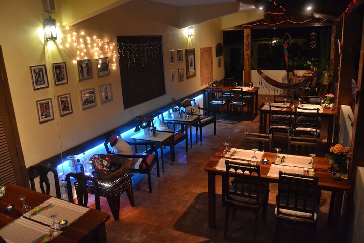 Dining 41 of 61