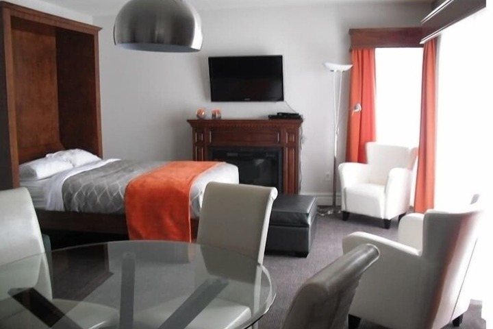 Room 16 of 61