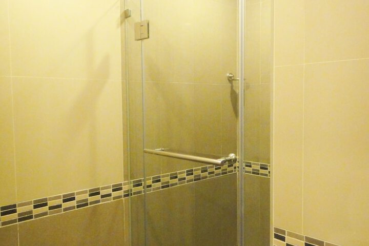 Room 17 of 20