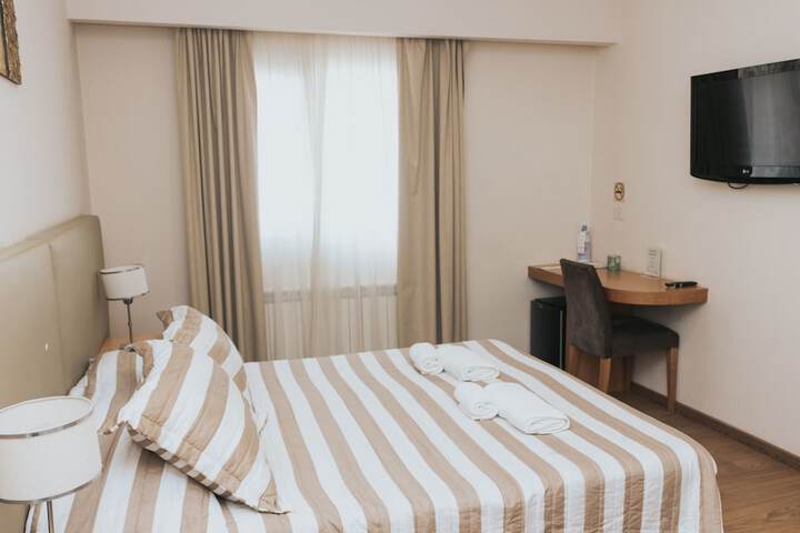 Room 17 of 73