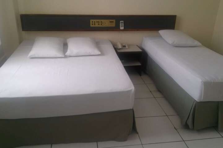 Room 9 of 44
