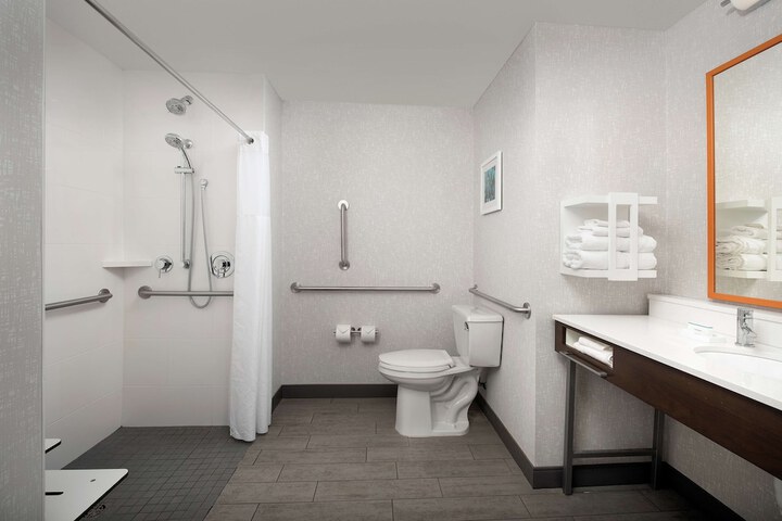 Bathroom shower