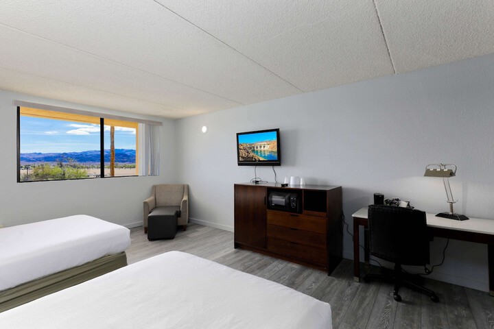 Room 15 of 61