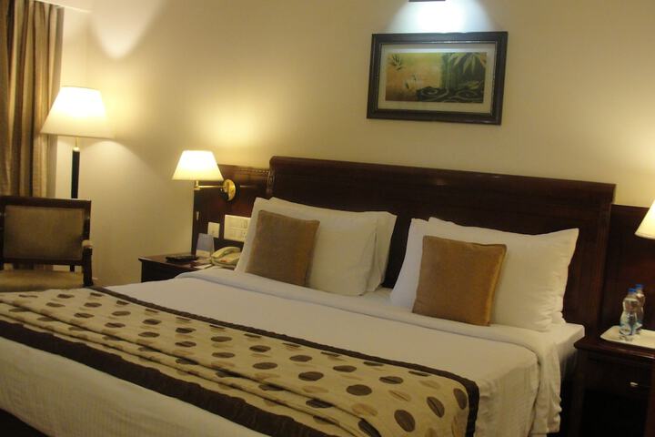 Room 14 of 52
