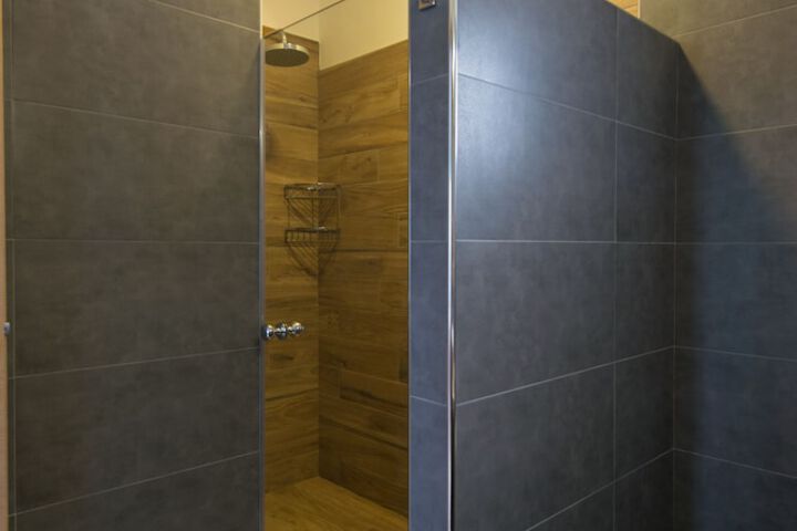 Room 135 of 195