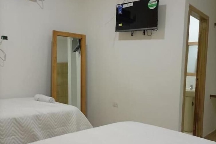 Room 6 of 125