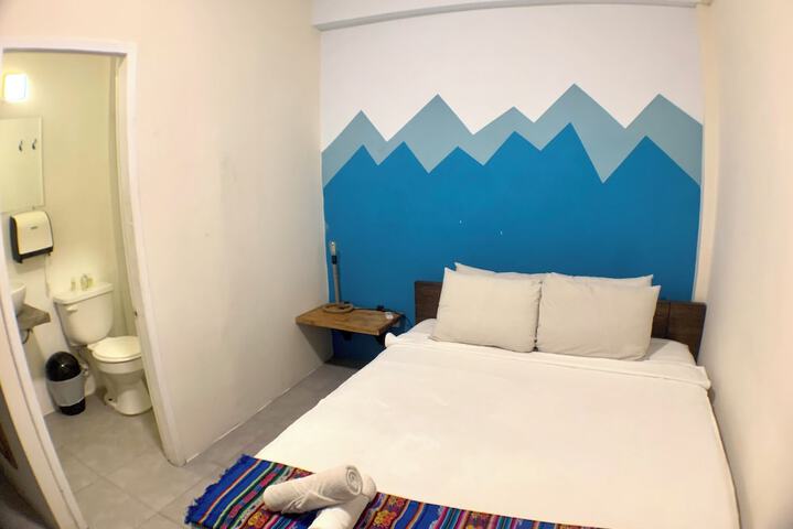 Room 19 of 53
