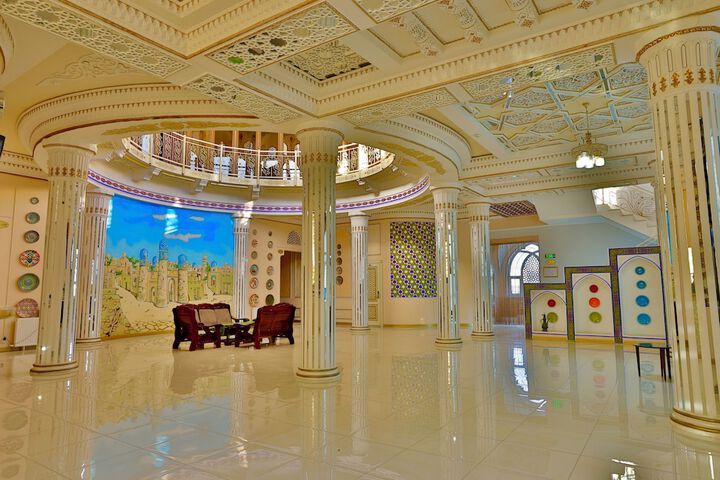Hotel Interior 6 of 31