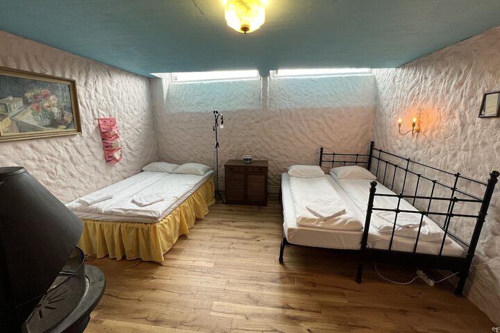 Room 9 of 30