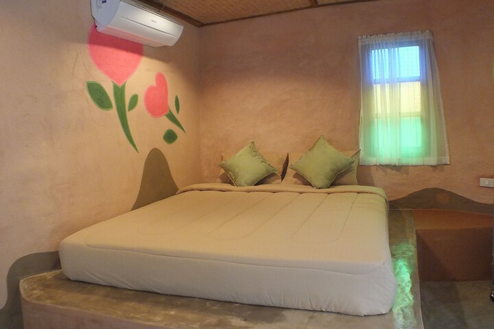 Room 8 of 27