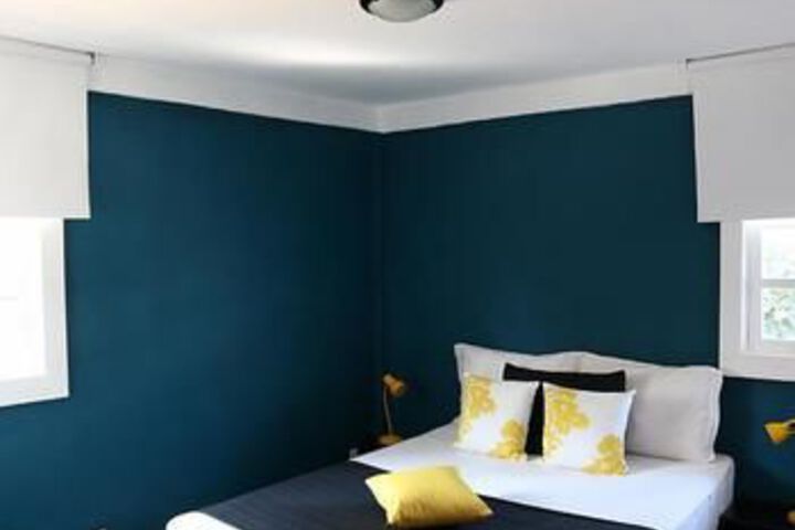 Room 13 of 43