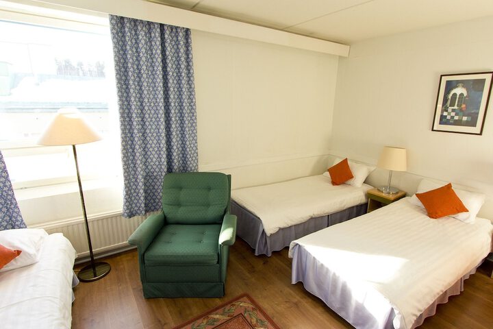 Room 10 of 44