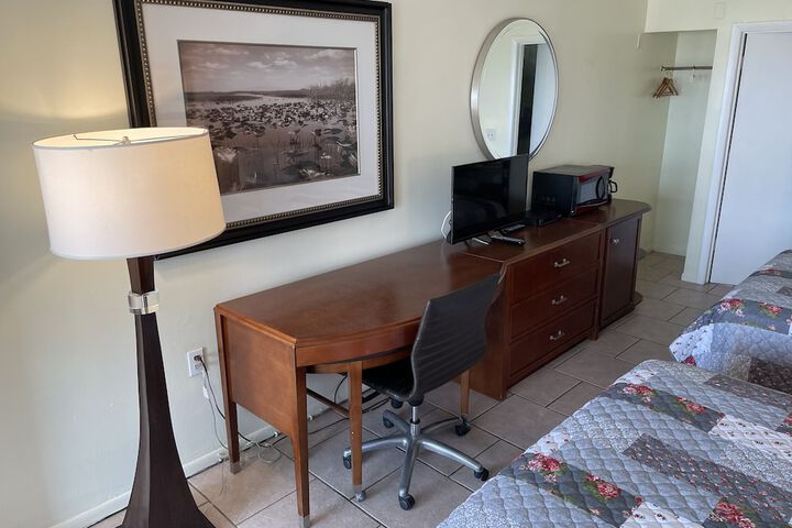 Room 7 of 19