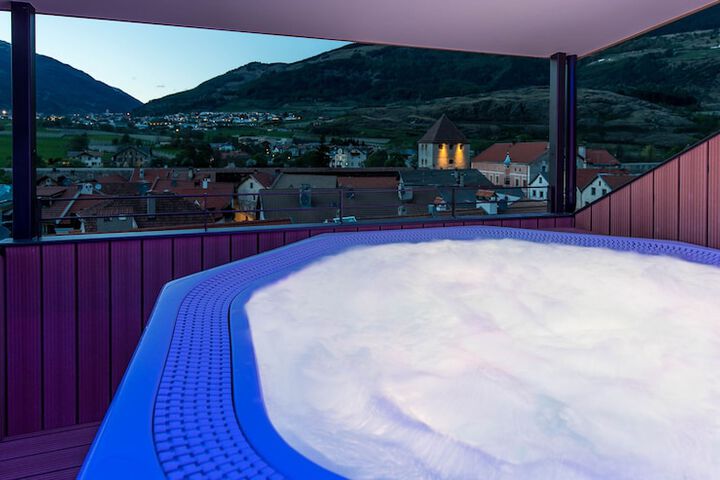 Spa 25 of 47
